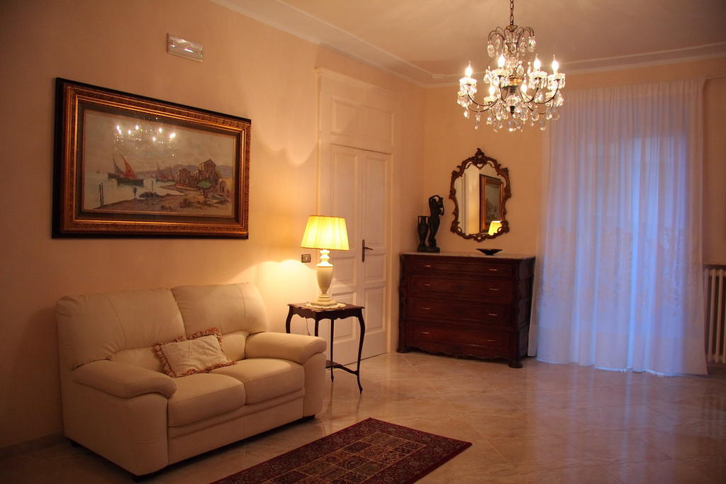 Borgo Antico Santa Lucia Bed & Breakfast Потенца Екстериор снимка